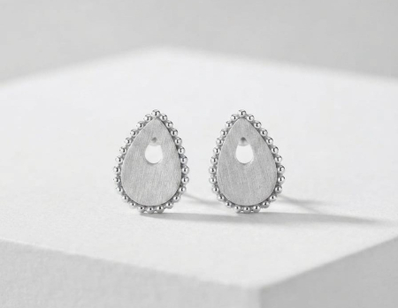 Cercei argint - Cercei din Argint 925 Matte Teardrop 18mm – Finisaj satinat și detalii perlate etnice