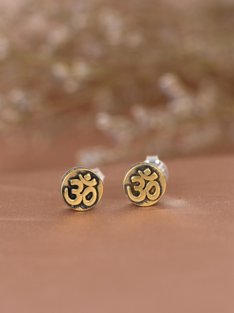 bijuterii barbati - Cercei din Argint 925 „Sacred Om” – Model Circular Mistic cu Finisaj Vintage Auriu