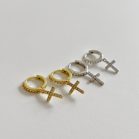 Cercei argint - Cercei din Argint 925 Tip Huggie cu Pandantiv Cruce Pavé din Cristale Zirconia