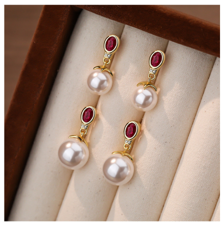Cercei argint - Cercei Eleganți din Argint 925 Placat cu Aur – Royal Ruby & Pearl Drops