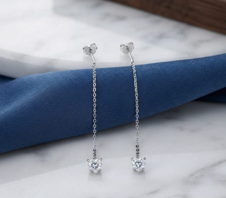 Cercei argint - Cercei Lungi din Argint 925 „Floating Heart Chain” – Model cu Lanț și Inimă din Zirconiu, 7cm