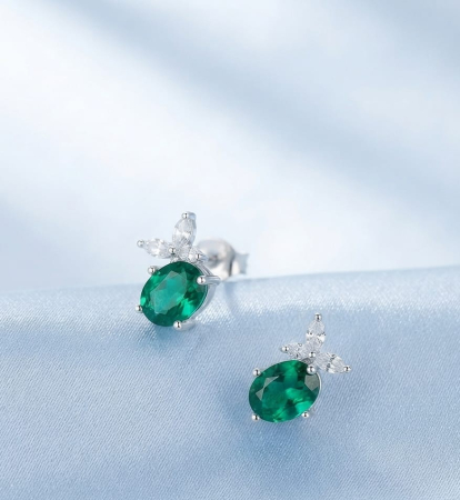 Cercei argint - Cercei pe Lob din Argint 925 cu Zirconiu Verde Oval și Detaliu Floral Marquise – 1.65g