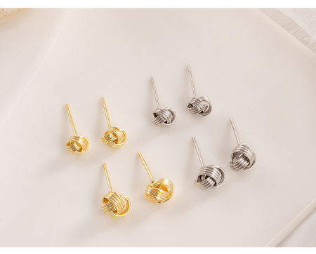 Cercei argint - Cercei Stud din Argint 925 Placați cu Aur „Golden Knot” – Cu Design Nod Împletit în 2 Dimensiuni