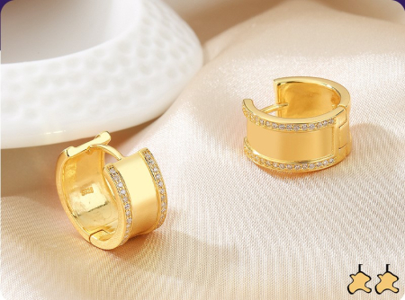 Cercei argint - Cercei Toarte din Argint 925 Placat cu Aur – Model Huggie Lat cu Margini din Cristale