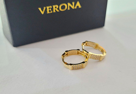 Cercei aur 14k - Cercei Verigă din Aur Galben 14K cu Design Geometric în Valuri și Pavaj de Cristale – Stil Modern și Volum Tridimensional