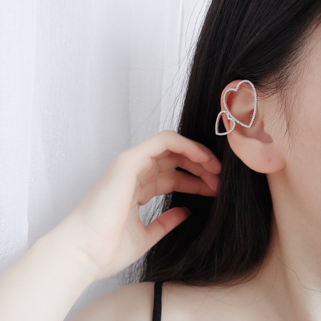 Cercei argint - Cercel Ear Cuff din Argint 925 „Twin Hearts” – Stil Îndrăzneț și Strălucire fără Găuri