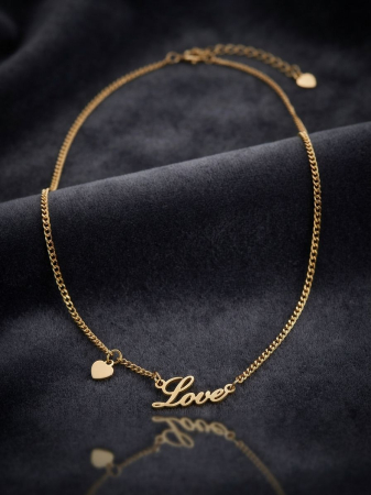 Bijuterii argint 925 - Colier din Argint 925 Placat cu Aur cu Textul „Love” și Inimioară – Romantism și Stil Contemporan