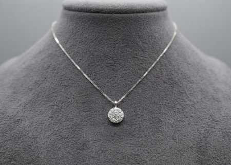 bijuterii diamant - Colier din Aur Alb 18K cu Pandantiv Rotund Pavat cu Diamante 0.45ct