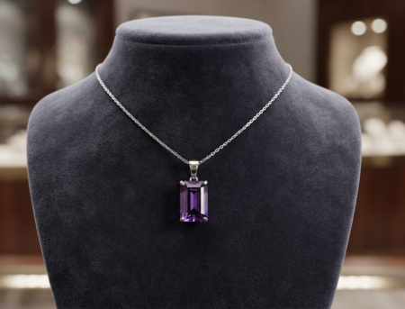 bijuterii diamant - Colier din Aur Alb de 14K cu Pandantiv Iolit Emerald Cut