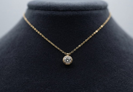 bijuterii diamant - Colier din Aur de 14K cu Diamant Natural 0.10ct – Rafinament Modern