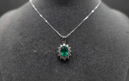 bijuterii diamant - Colier din Aur de 14K cu Smarald și Diamante Naturale – Eleganță Atemporală
