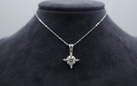 LANT AUR CU DIAMANTE NATURALE - Colier din Aur de 14K "North Star" cu Diamante Naturale