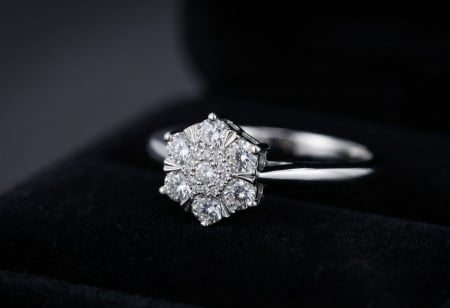 bijuterii diamant - Inel Cluster din Aur Alb 14K cu Model Floral și Diamante Naturale