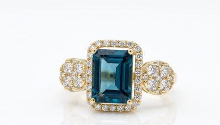 Inele aur 14k - Inel Cocktail din Aur 14K cu Topaz London Blue Emerald-Cut și Halou Pavat
