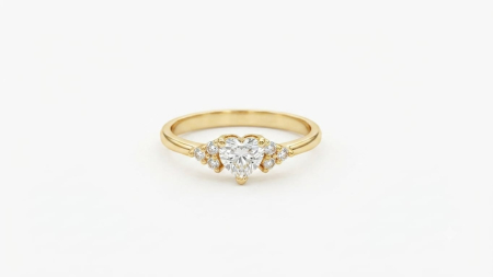 bijuterii aur - Inel de Logodnă Solitaire din Aur Galben 14K cu Zirconie Heart-Cut și Umeri Triunghiulari – 1.8g