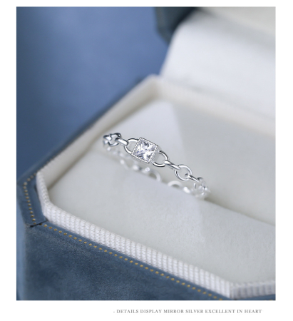 Inel argint 925 - : Inel din Argint 925 Rodiat cu Cristal Pătrat – Princess Cut Chain Ring