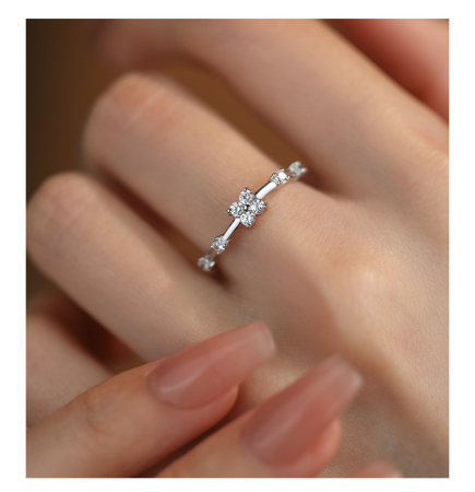 Inel argint 925 - Inel din Argint 925 Rodiat – Model "Clover Bloom" cu Zirconiu