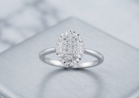 inele cu diamant - Inel din Aur Alb 14K cu Cluster Oval de Diamante Naturale 0.05 ct