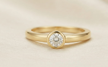 inele cu diamant - Inel Minimalist din Aur Galben de 14K cu Diamant Natural 0.05ct (Montură Bezel / Casetă)