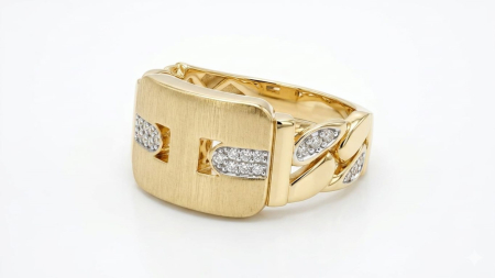 Inele aur 14k - Inel Sigiliu din Aur Galben 14K cu Placă Mată și Zale Pavate – Design de Lux Statement