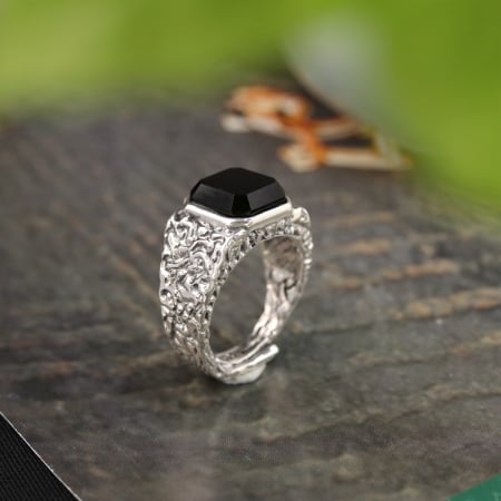 Inel Statement Gothic-Vintage – Design „Molten Metal” și Piatră Neagră [1]