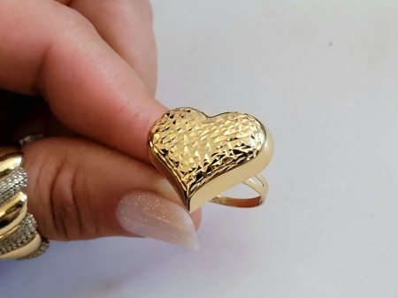 Inele aur 14k - Inel Statement Inimă Voluminoasă din Aur Galben 14K cu Gravură Diamantată