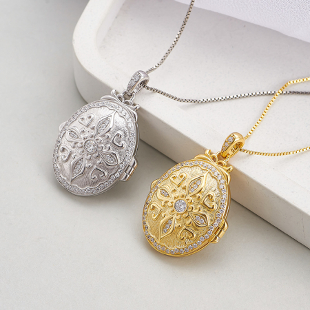 Pandative argint 925 - Medalion Locket din Argint 925 Plăcat cu Aur cu Gravură Vintage și Zirconii