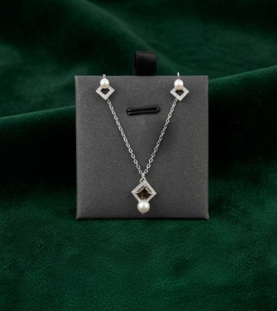 Set argint 925 - Set Argint 925 „Pearl Square” – Colier și Cercei Geometrici cu Perle și Zirconii