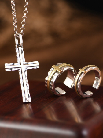 bijuterii barbati - Set Bijuterii din Argint 925 „Faith & Style” – Pandantiv Cruce și Inele Reglabile Bicolore