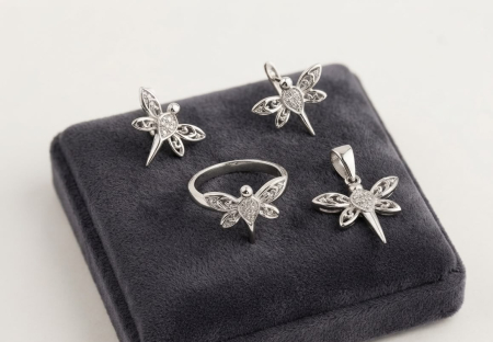 Set argint 925 - Set Complet din Argint 925 „Glow Dragonfly” – Inel, Cercei și Pandantiv cu Detalii Filigranate și Zirconii, 6.9g