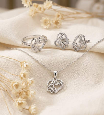 Set argint 925 - Set Complet din Argint 925 „Mom’s Heart” – Colier, Cercei și Inel Gravat cu Zirconii, 11g