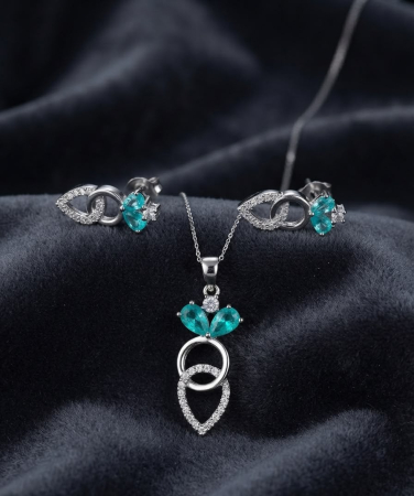 Set argint 925 - Set din Argint 925 cu Colier și Cercei, Medalioane Geometrice cu Inele Întrepătrunse și Zirconii Turcoaz, 1.5 cm, 6.70g