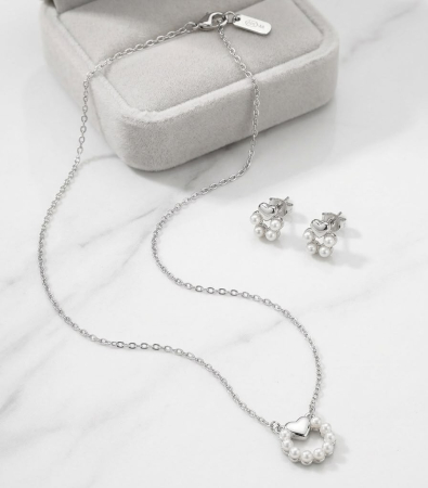 Set argint 925 - Set din Argint 925 „Pearl Heart Wreath” – Colier și Cercei cu Inimă Lucioasă și Perle, 3.1g