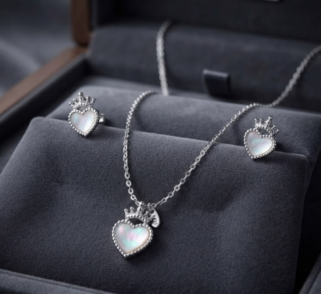 Set argint 925 - Set din Argint 925 „Royal Heart” - Colier și Cercei Inimă cu Sidef și Detaliu Coroană
