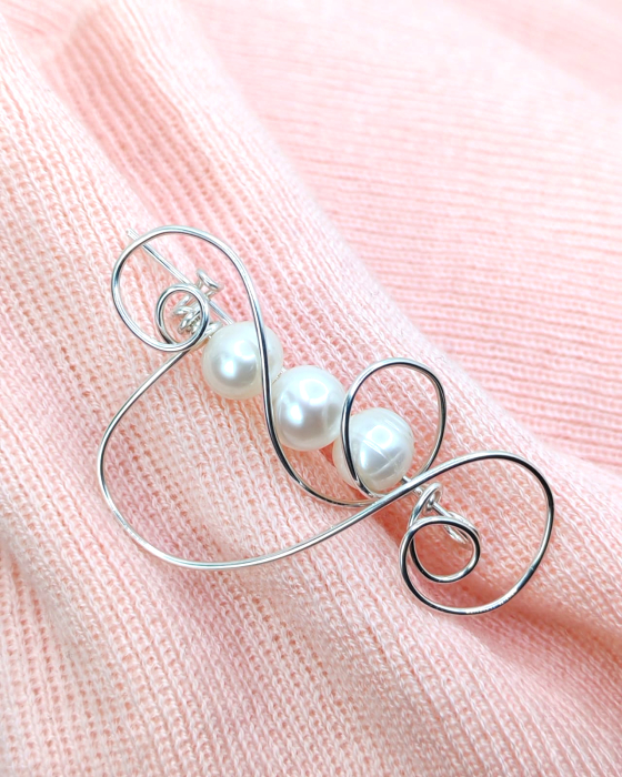 Brosa Three Pearls [2]