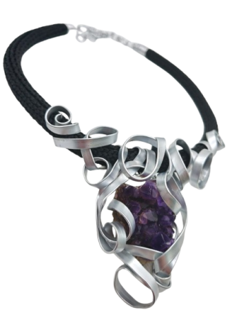 Coliere - Colier cu cristal de stanca