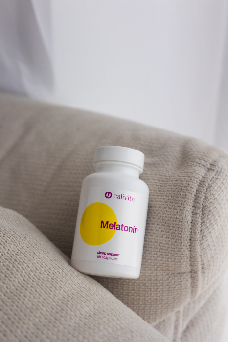 Melatonin 1 mg, CaliVita, 180 capsule, sprijina somnul natural [3]