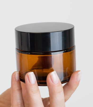 Materiale  - Borcan sticlă brună cu capac 100 ml
