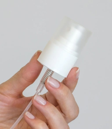 Materiale  - Pompă spray AK cu capac