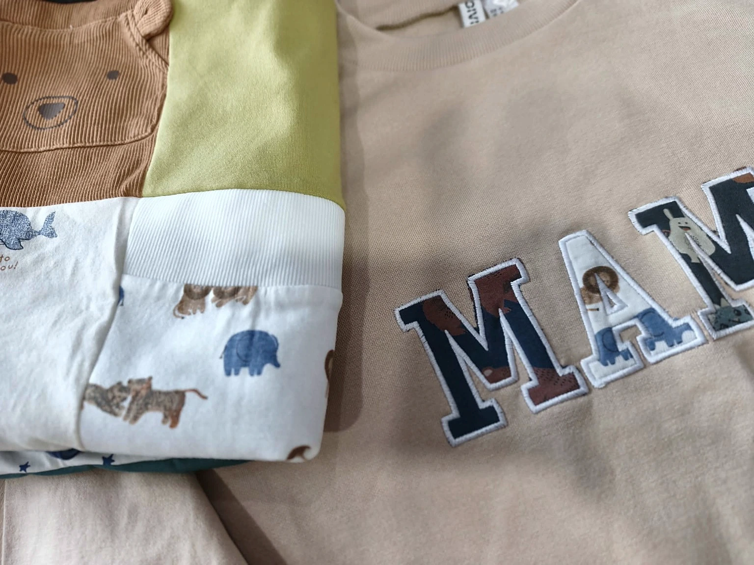 Pătură memory patchwork realizată din hăinuțele copilului [9]