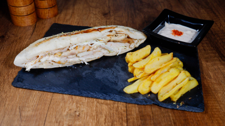 Grill & MORE - Meniu Pita Basil cu pui