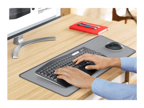 Logitech Desk Mat Studio Series – Mid Grey, 70×30 cm, Spill‑Resistant [4]