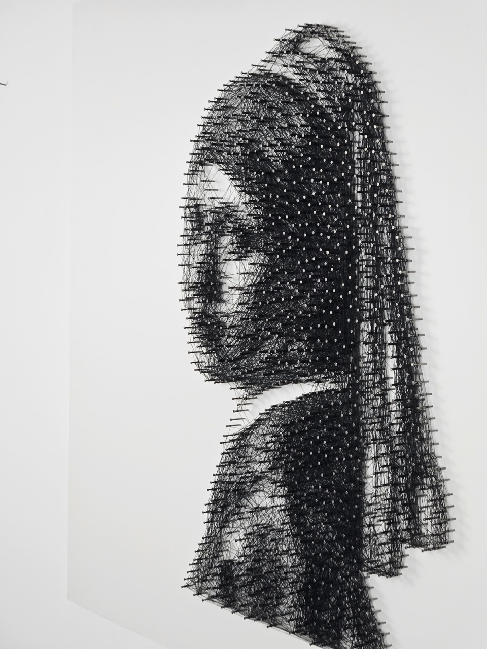 PEARL EARRING GIRL STRING ART [4]