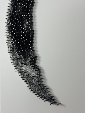 CRESCENT MOON STRING ART [2]