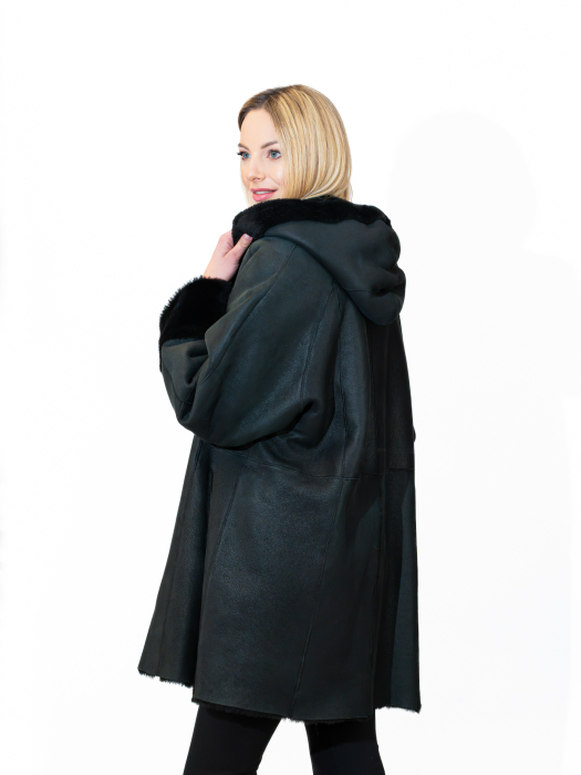 Cojoc ovine oversized Black [2]