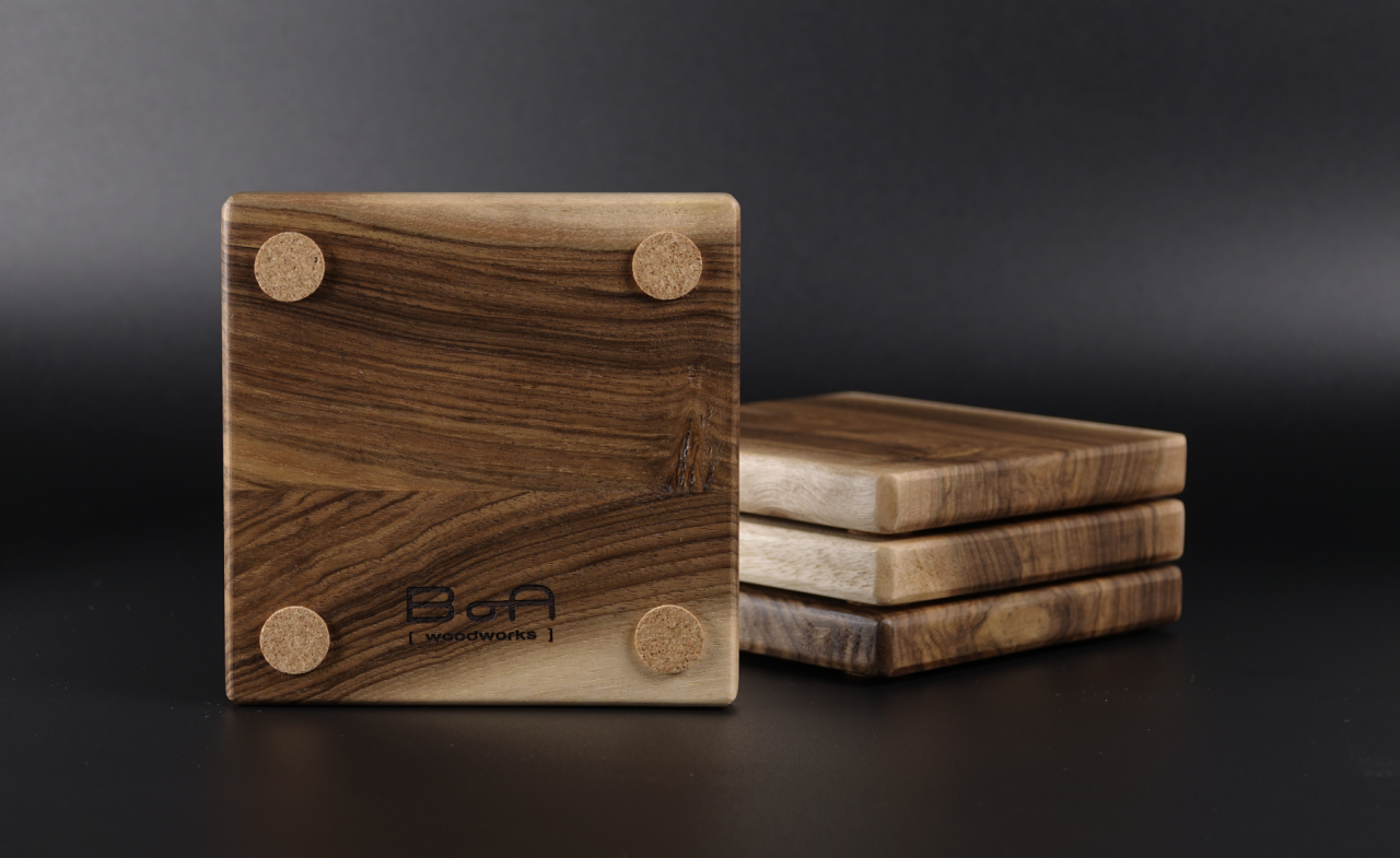 suport-pahare-nuc-mantle-lemn-masiv-handmade [3]