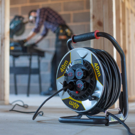 Tambur cablu STANLEY SXECCM2FAVE – 40m, 3200W, IP44 [1]