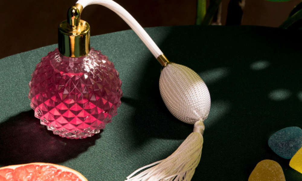 Stratificarea parfumurilor: arta layering