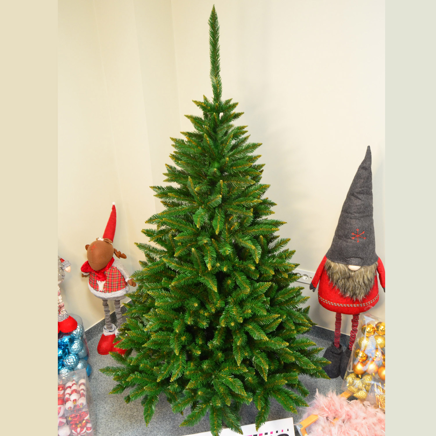 Decoratiuni si articole casa - Brad artificial Christmas Deluxe by Sersimo, Himalaya, 180cm