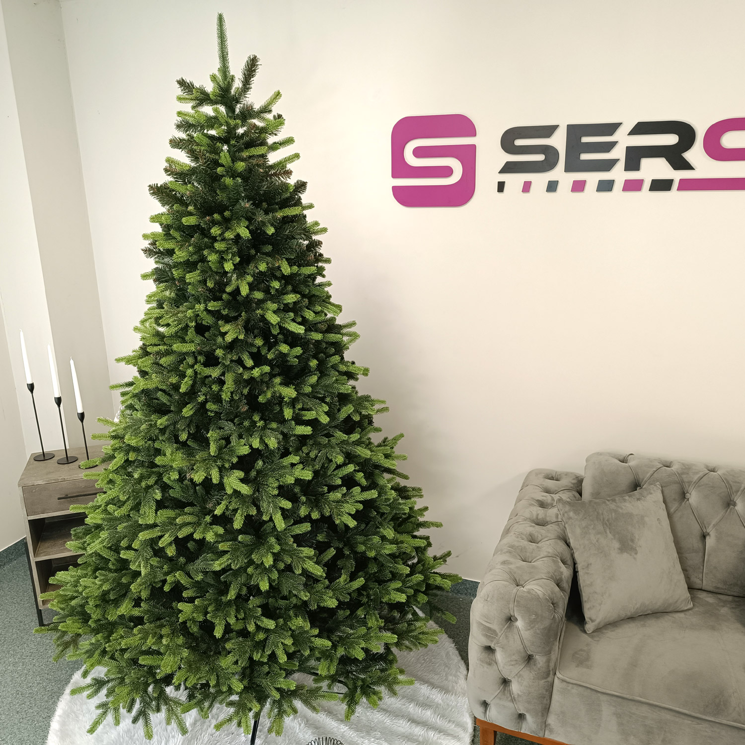 Decoratiuni si articole casa - Brad artificial Christmas Deluxe by Sersimo, Carpati cu varfuri verzi, 2D+3D, 230cm